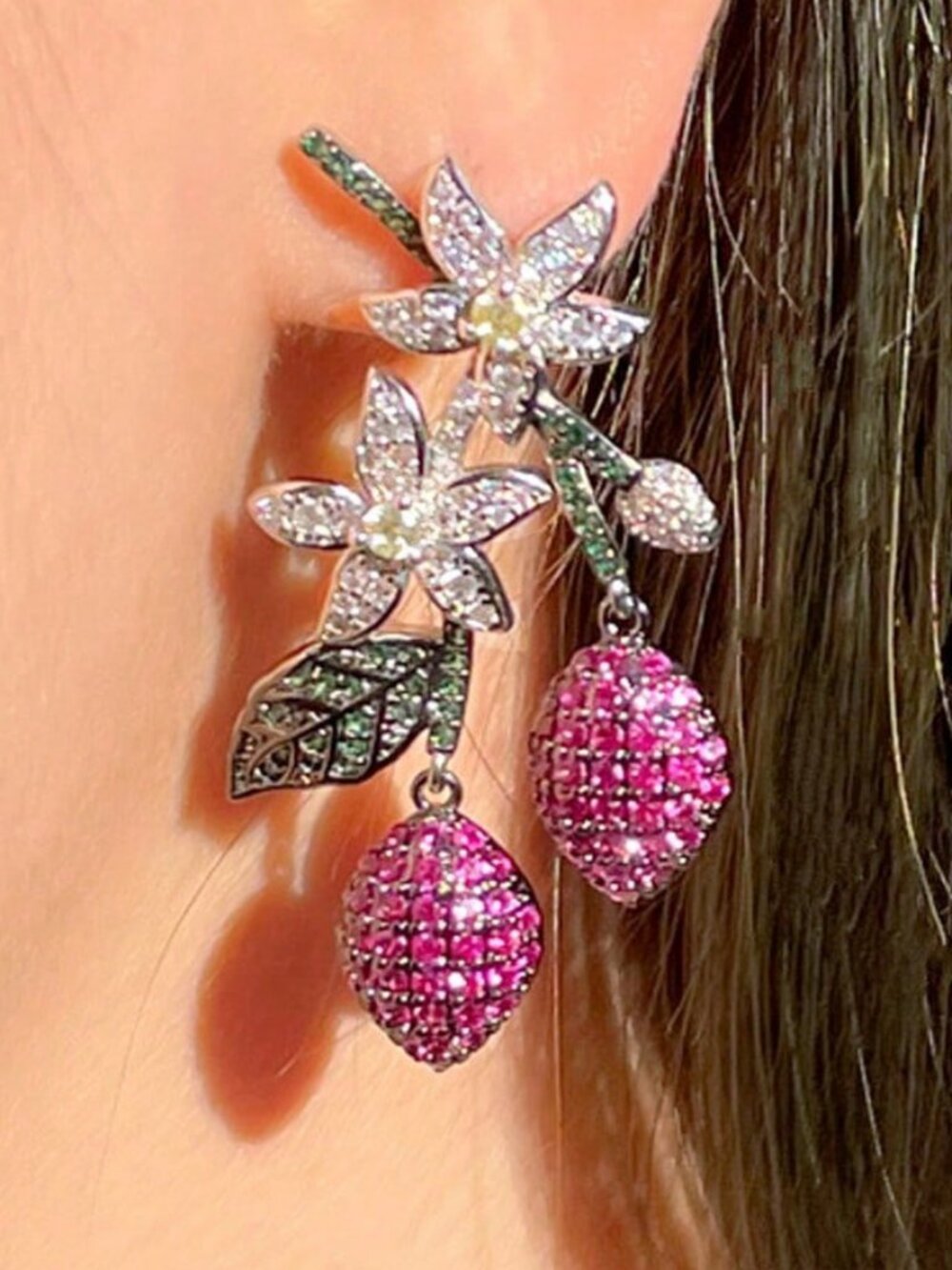 Elegant Women's Sparkling Dangling Drop Flower Leaf Luxury Earrings - Picture 2 of 7